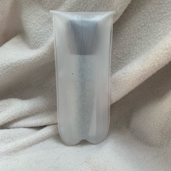 Mary Kay Mineral Powder Foundation Application Brush - Picture 5 of 5